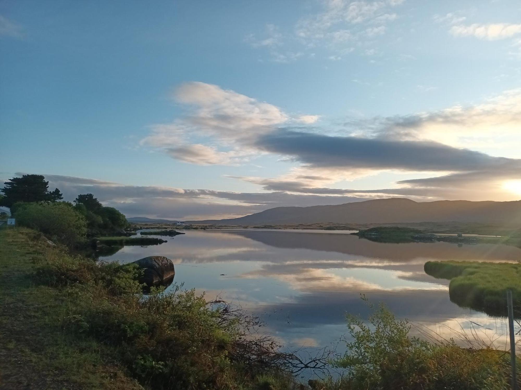 Connemara Lake View Apartment Camus Eighter Buitenkant foto